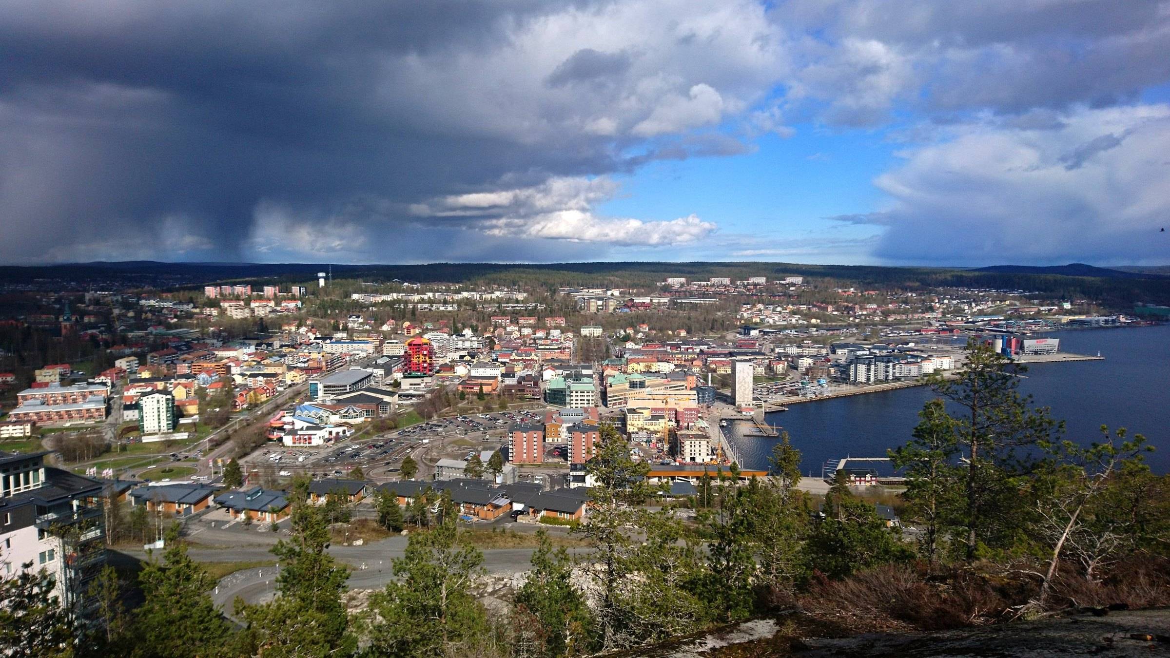 View over Örnsköldsvik and the bay